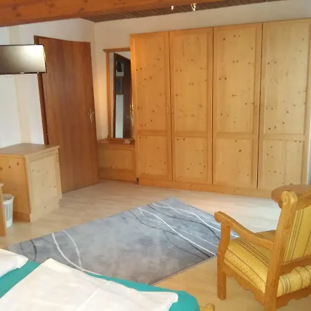 Haus Kropf Séjour chez l'habitant *